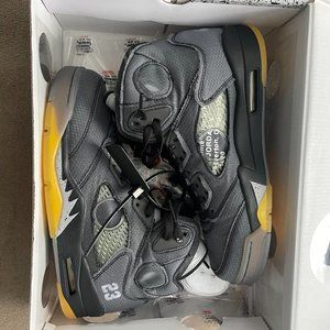 OFF-WHITE  jordan 5s "muslin"
